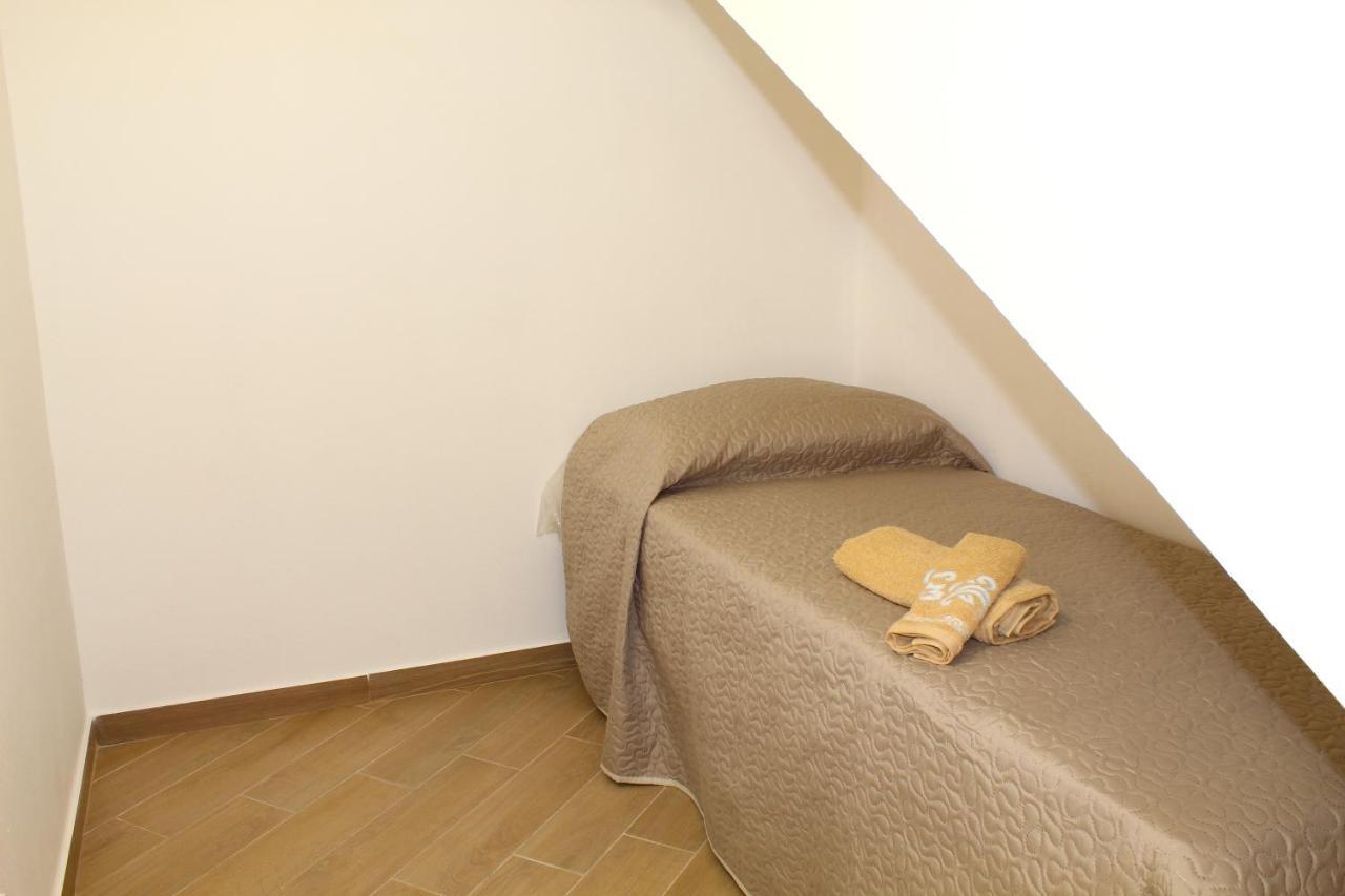 Ciuri Di Sicilia Apartment Капачи Екстериор снимка